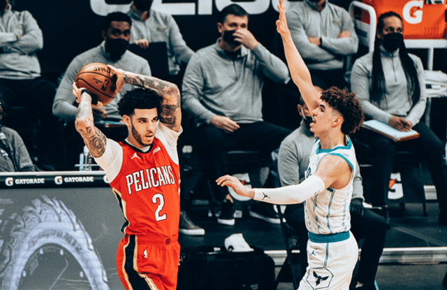 国王杯关键时刻走向成谜，夏洛特黄蜂复出首秀，引发热议，团队化学反应显著的简单介绍